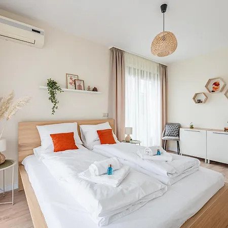 Free Parking Sweet Home Budapest Exterior photo