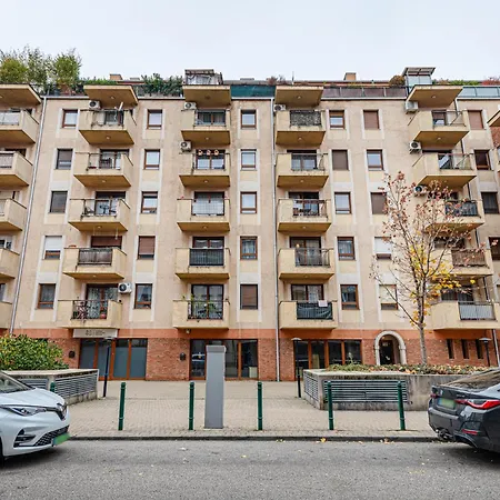 Free Parking Sweet Home Budapest Exterior photo